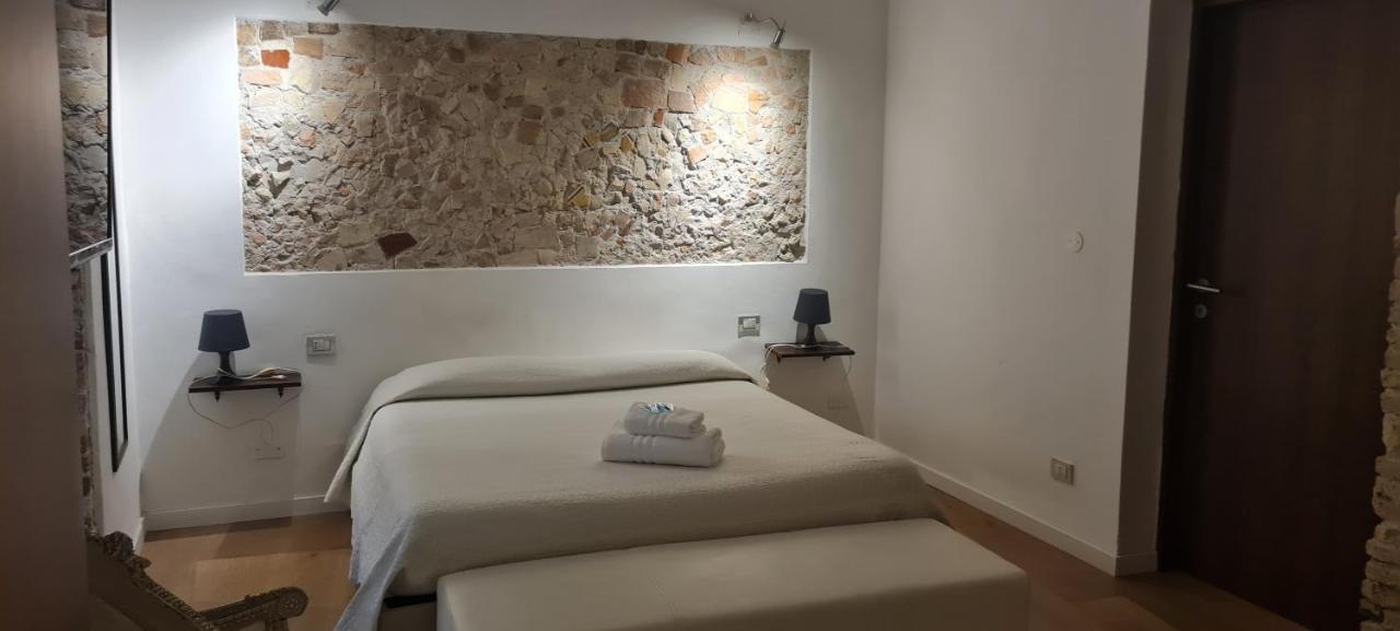 Beni Benius Hotel Cagliari Kültér fotó