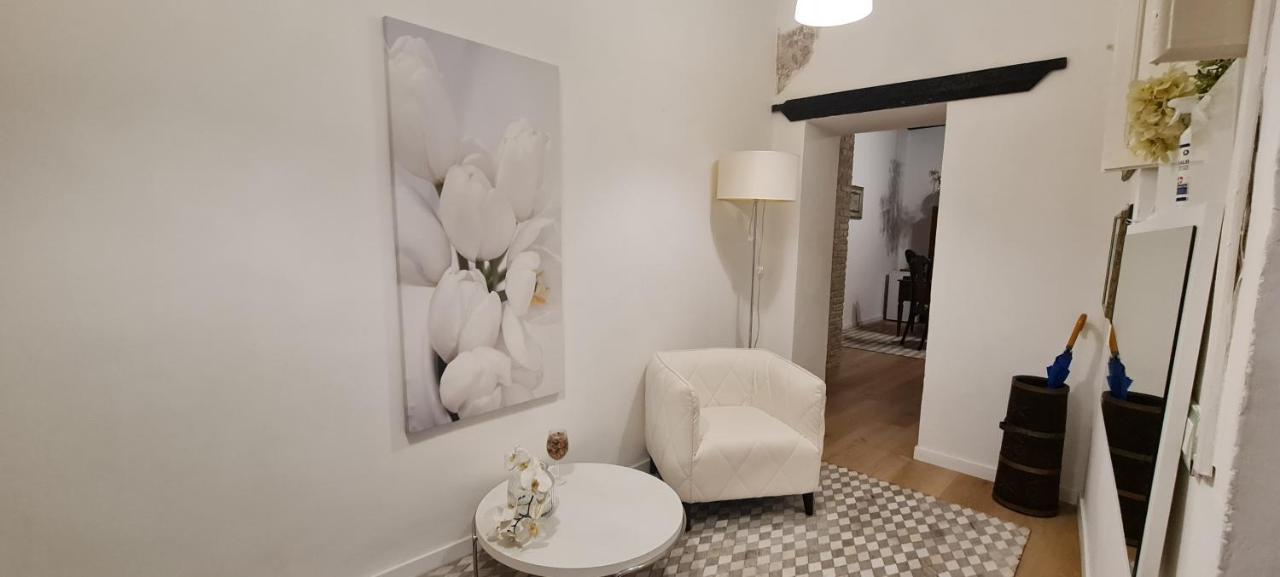 Beni Benius Hotel Cagliari Kültér fotó