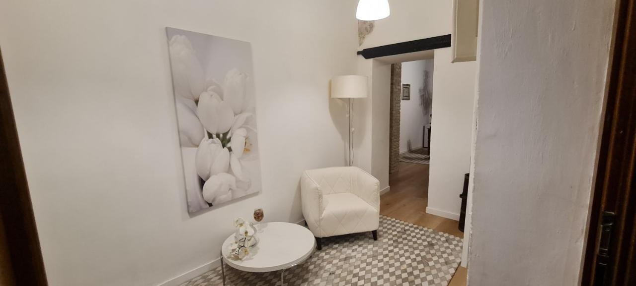 Beni Benius Hotel Cagliari Kültér fotó