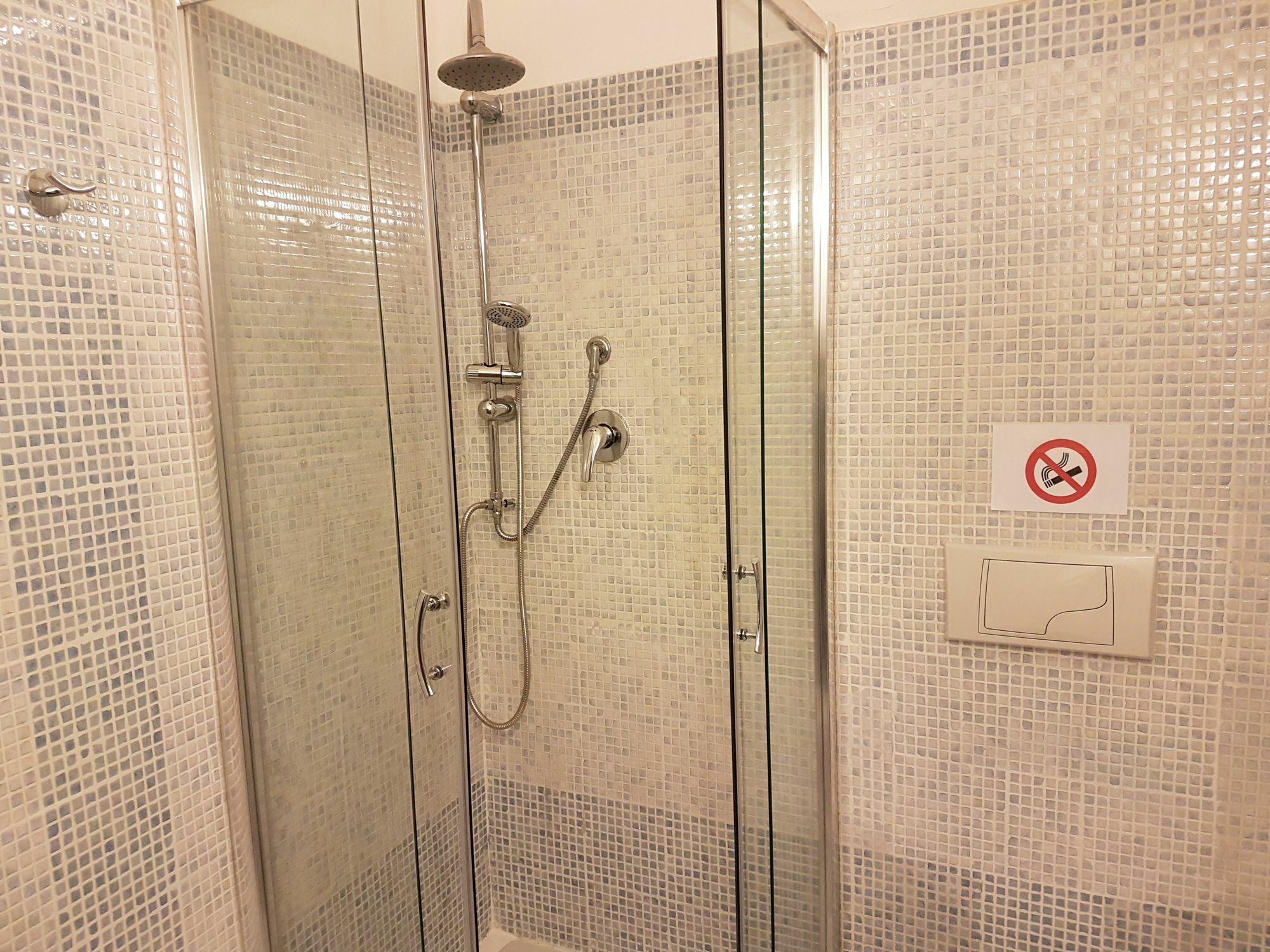 Beni Benius Hotel Cagliari Kültér fotó
