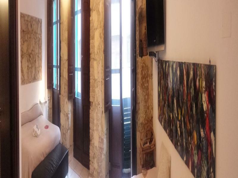 Beni Benius Hotel Cagliari Kültér fotó
