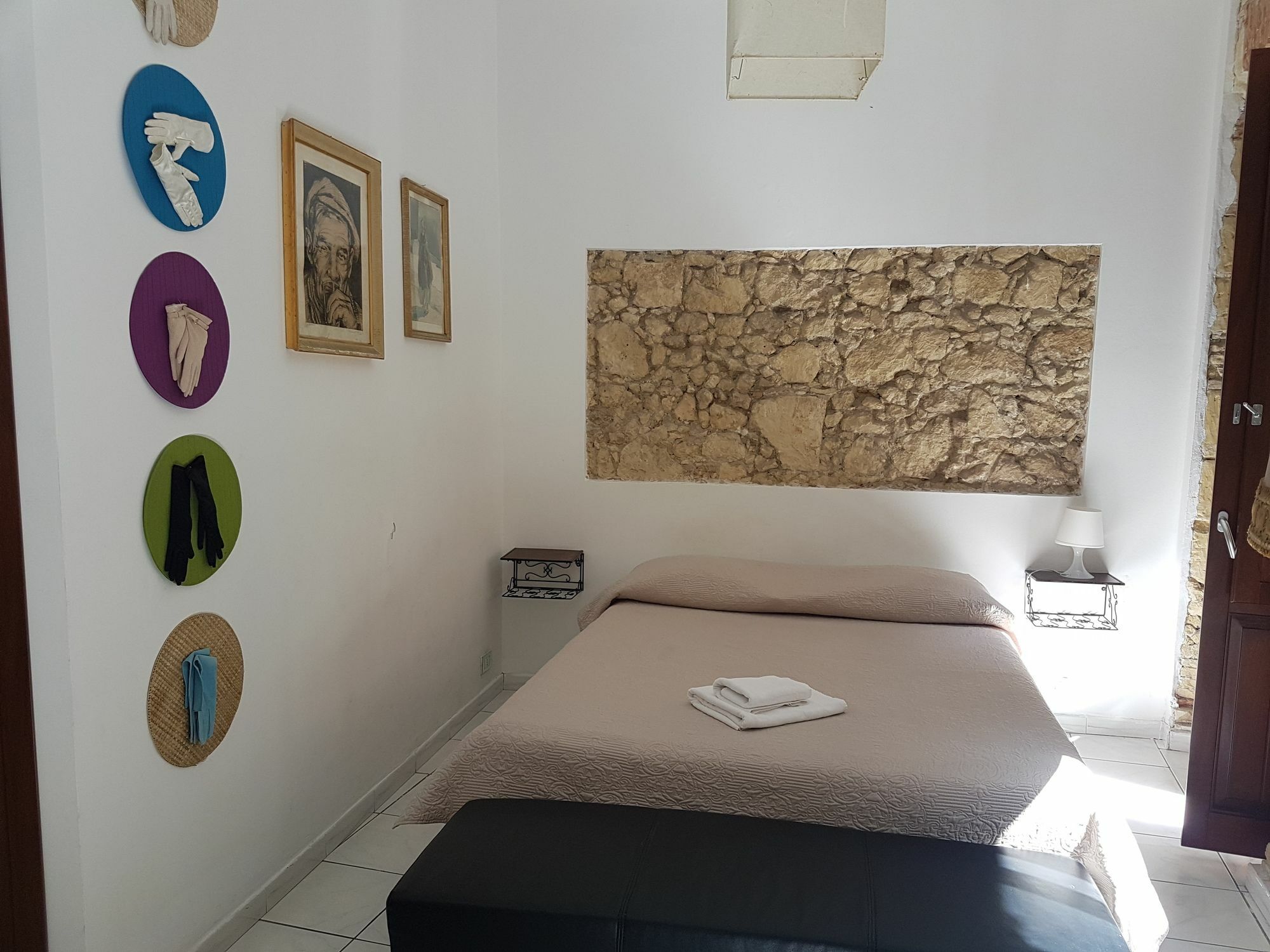 Beni Benius Hotel Cagliari Kültér fotó
